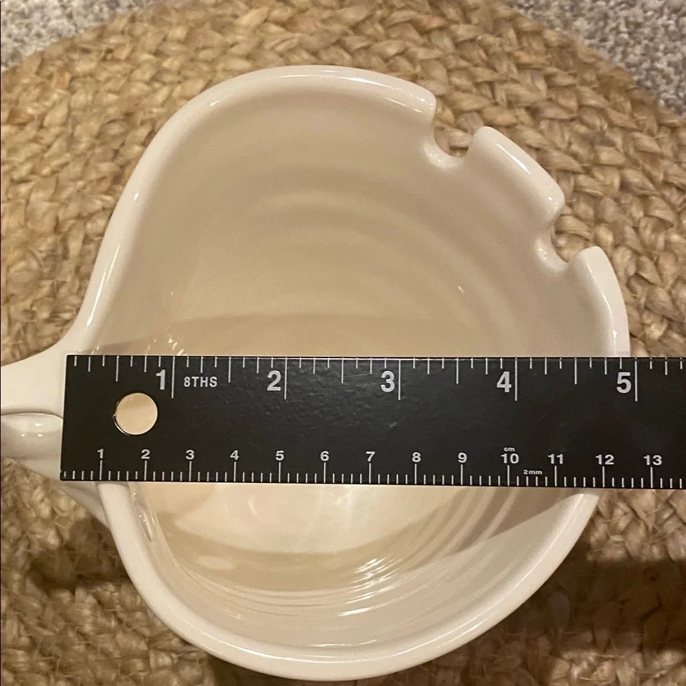 Elan Beehive Udon or Ramen Ceramic Bowl. Off White.